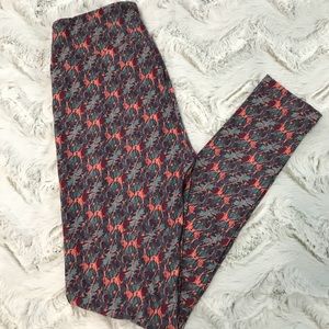 OS Lularoe leggings